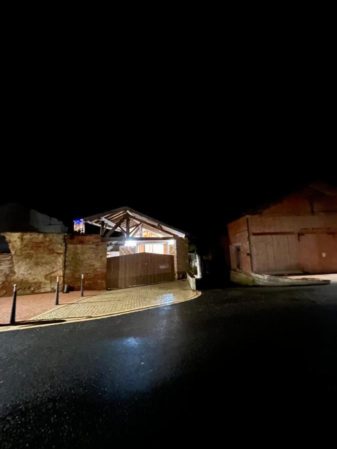 Gite Le Jardin Secret Et Gite Au Temps Suspendu Montpezat  Bagian luar foto