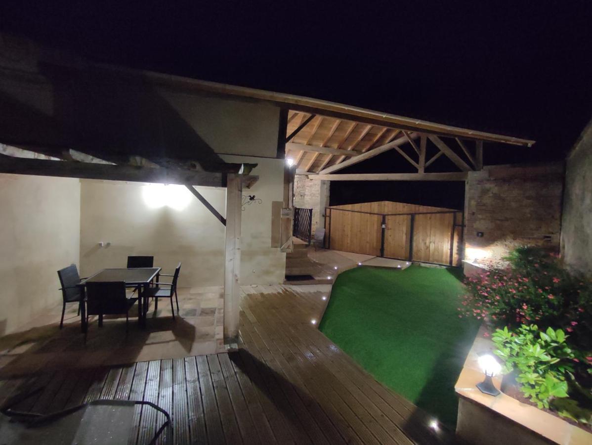 Gite Le Jardin Secret Et Gite Au Temps Suspendu Montpezat  Bagian luar foto