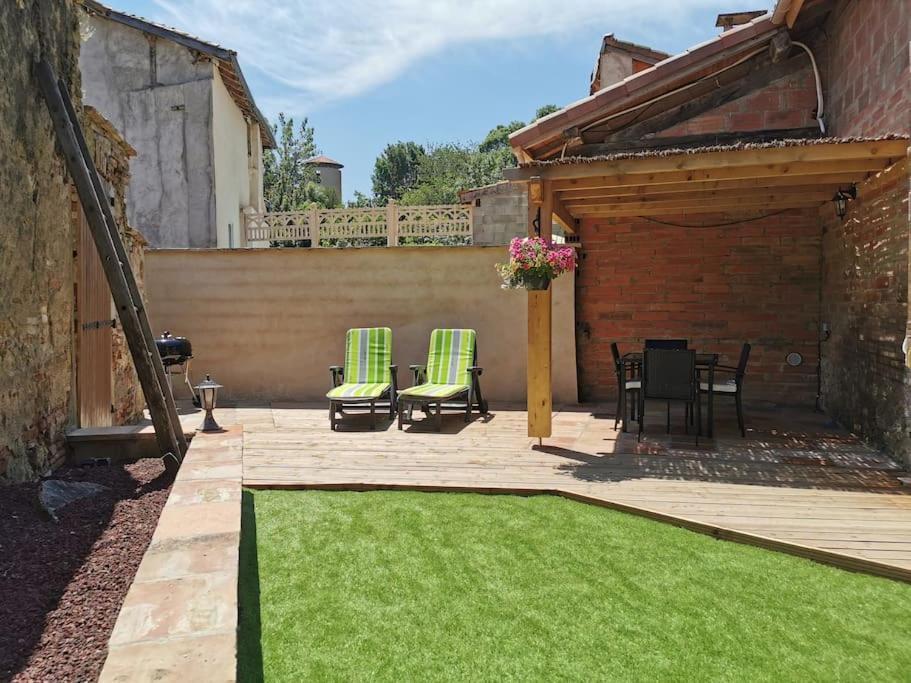 Gite Le Jardin Secret Et Gite Au Temps Suspendu Montpezat  Bagian luar foto
